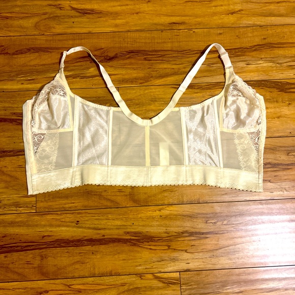 Carnival Corset Bralette. - Picture 4 of 4